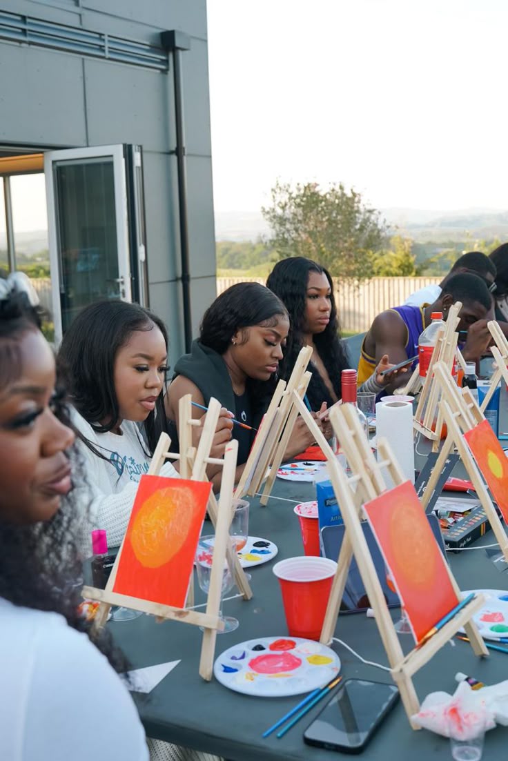 Atelier Paint & Sip